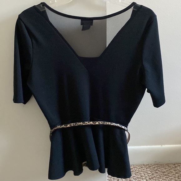 Black peplum top with belt - Picture 4 of 4